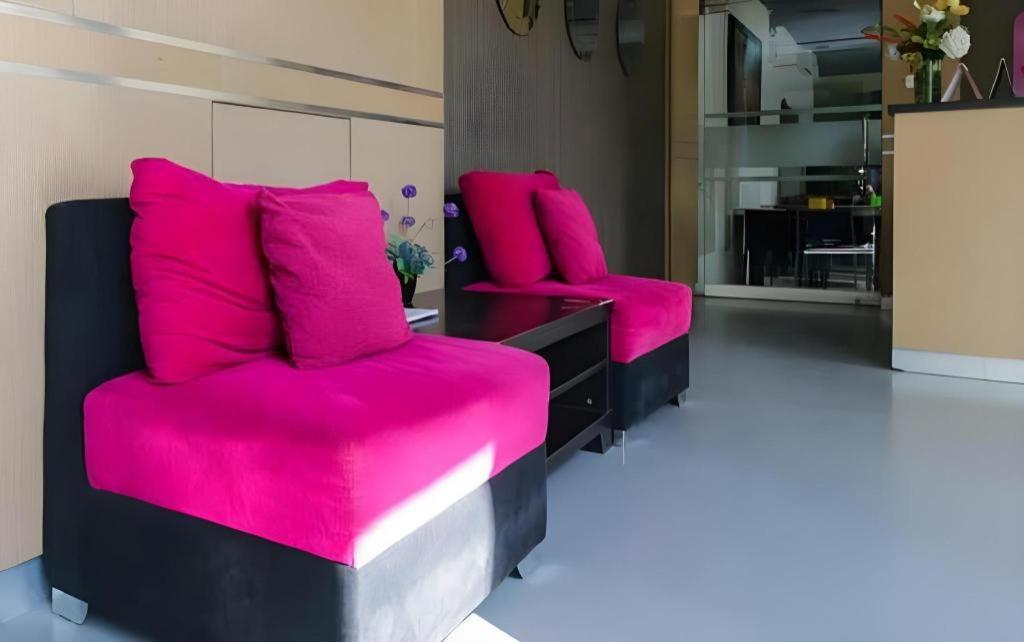 Nutana Hotel Матарам Екстериор снимка